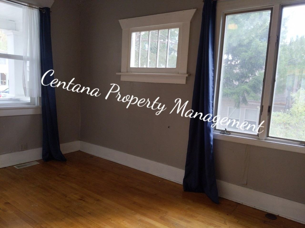 1138 W Park St - Photo 2 of 20