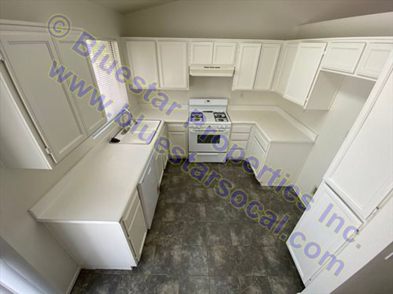 13518 W Nolina Dr - Photo 4 of 10