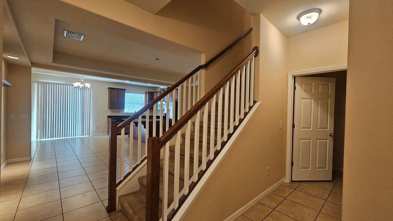 9551 Silver Buttonwood St - Photo 5 of 14