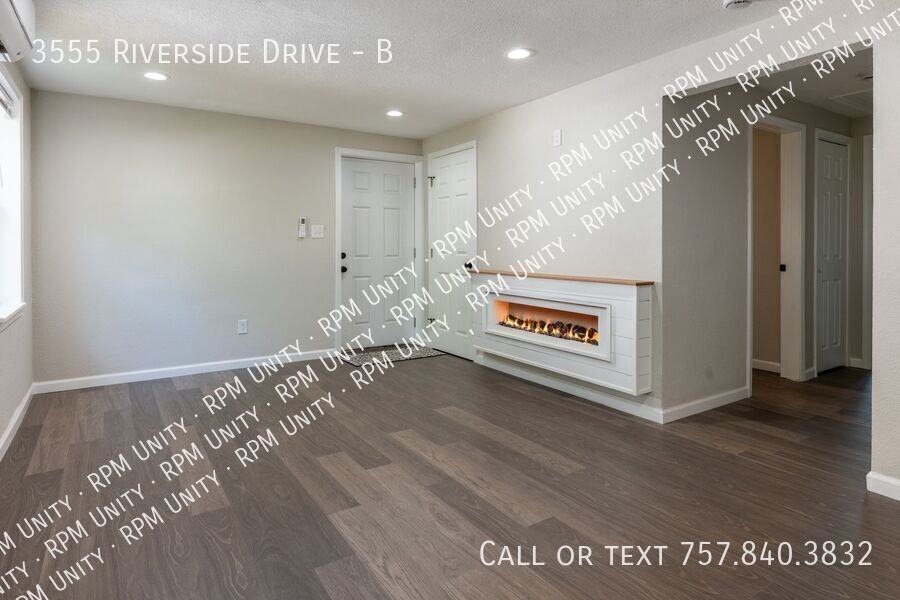 3555 Riverside Dr #B - Photo 3 of 7