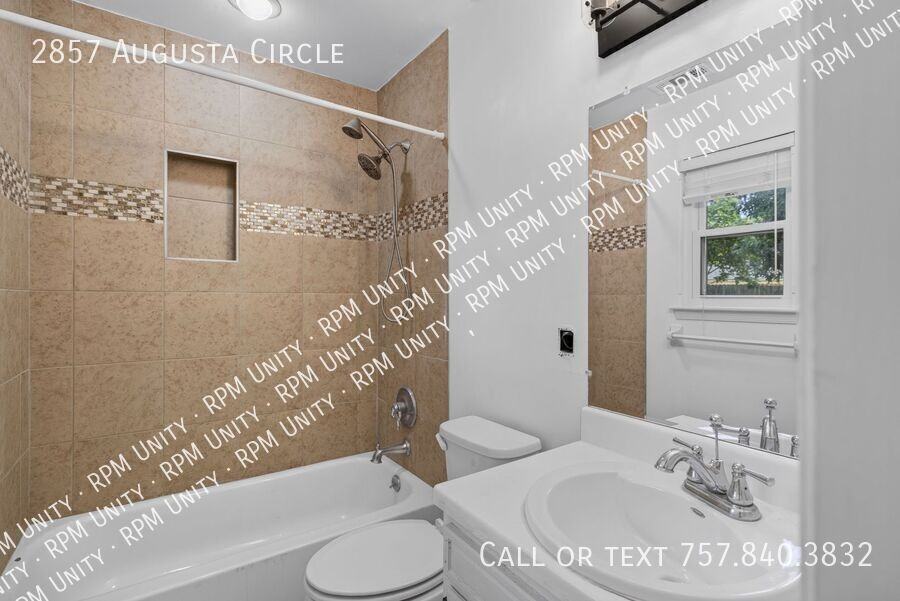 2857 Augusta Cir - Photo 5 of 28