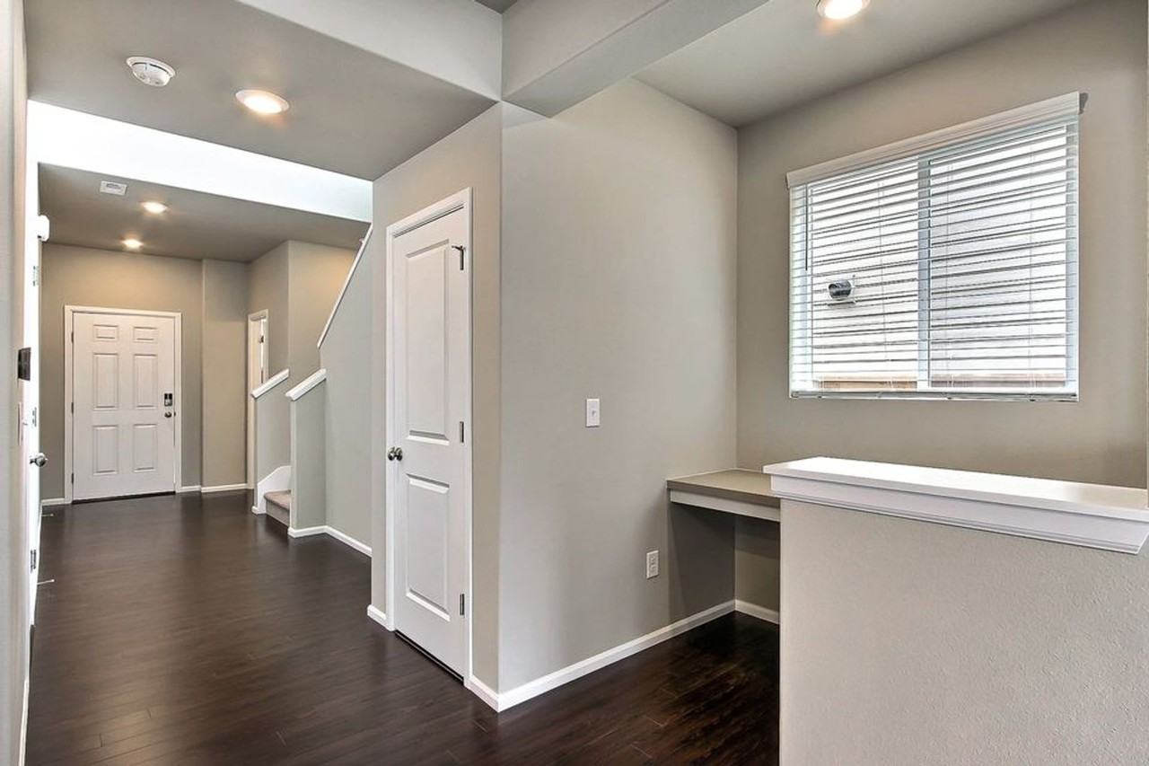 3137 Gladiator St Ne - Photo 3 of 17