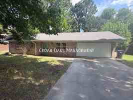 featured image of 2502 Trudi Pl