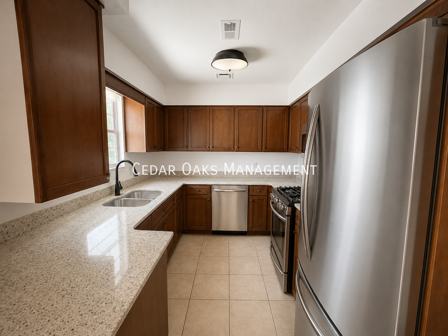 2502 Trudi Pl - Photo 2 of 6