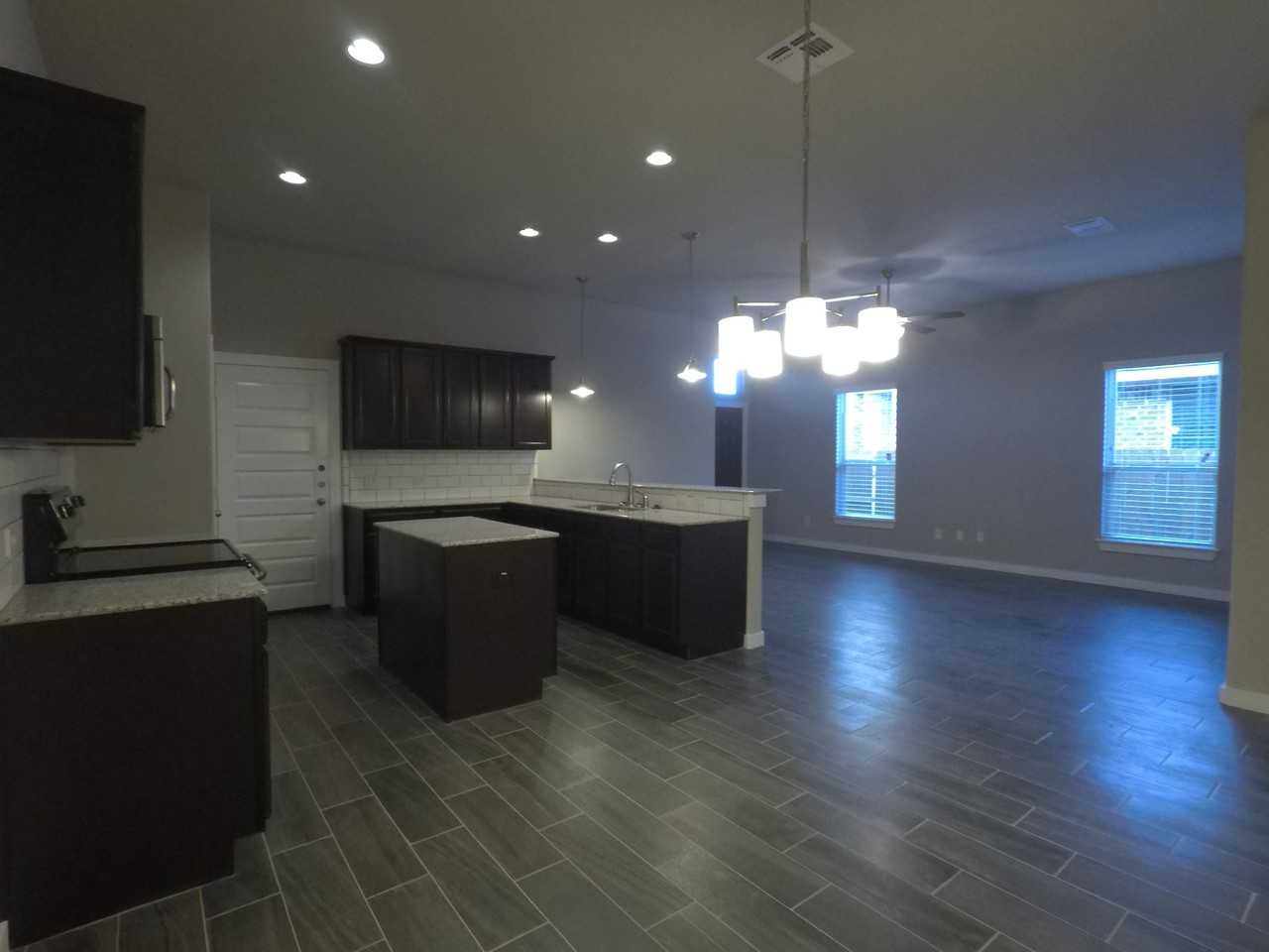 120 Hidden Springs Dr - Photo 4 of 12
