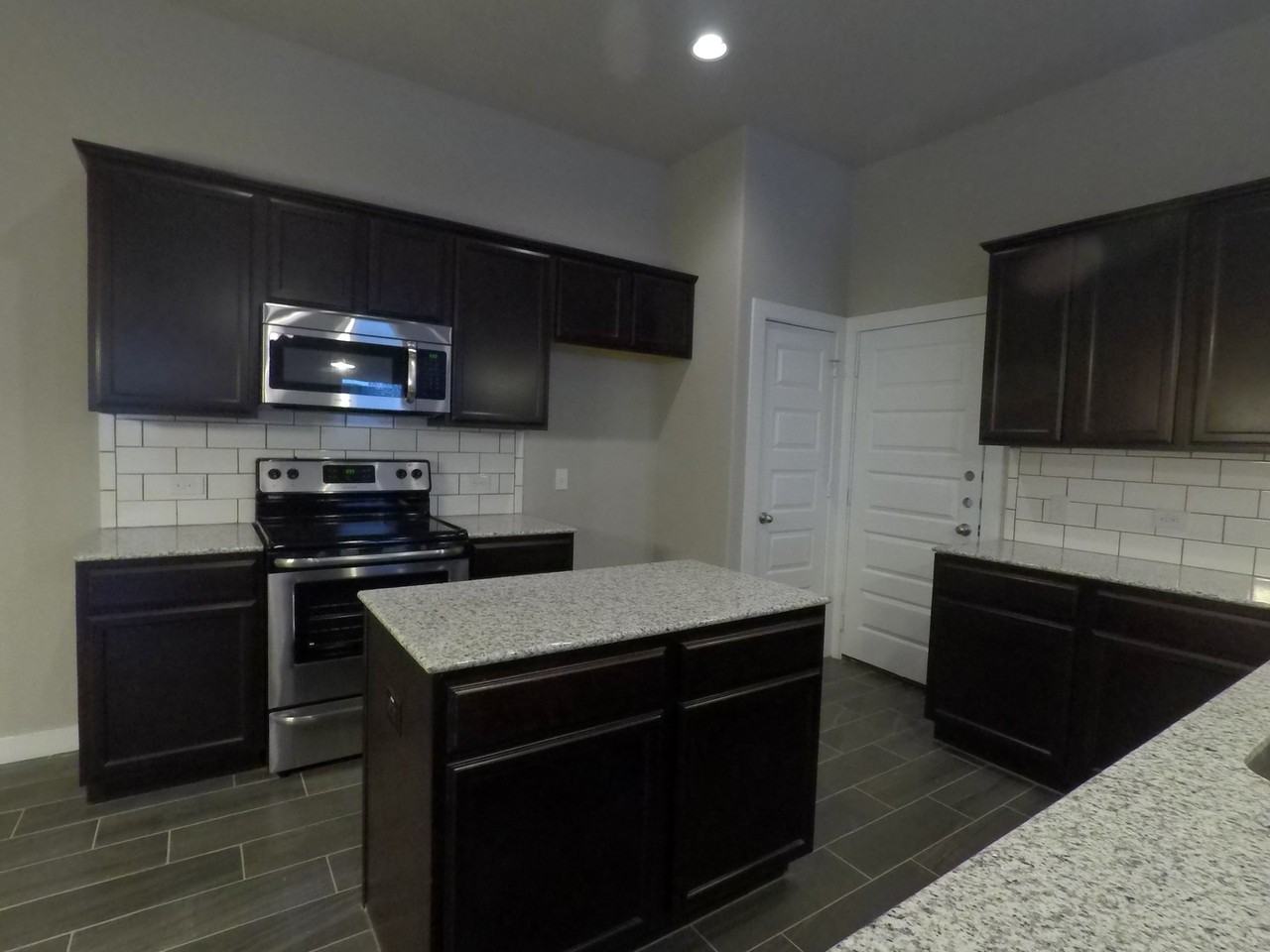 120 Hidden Springs Dr - Photo 6 of 12