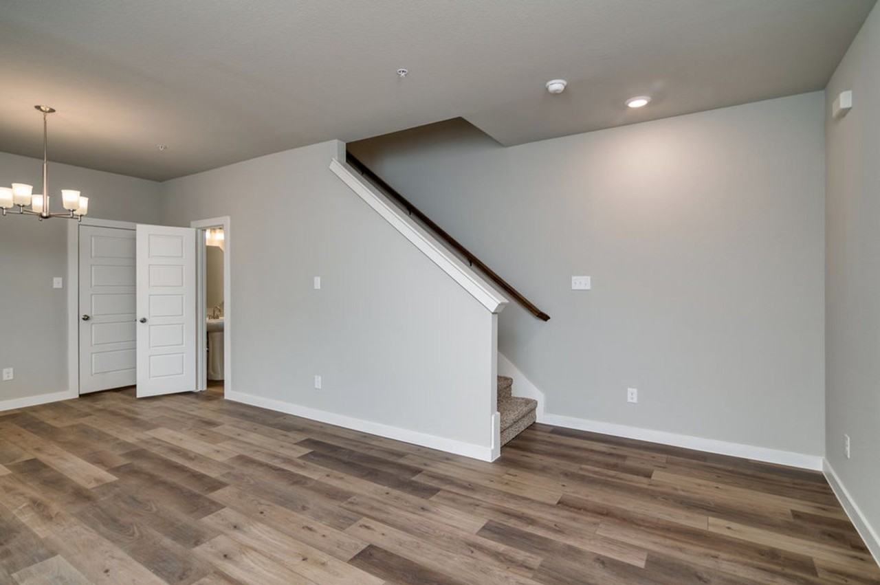 711 Harvest Moon Dr - Photo 7 of 19
