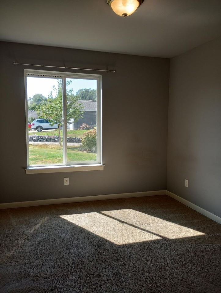 5562 Fisher Pl - Photo 7 of 12