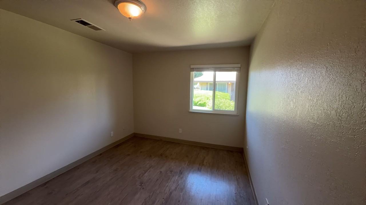 2348 Pinedale Ave #2 - Photo 6 of 9