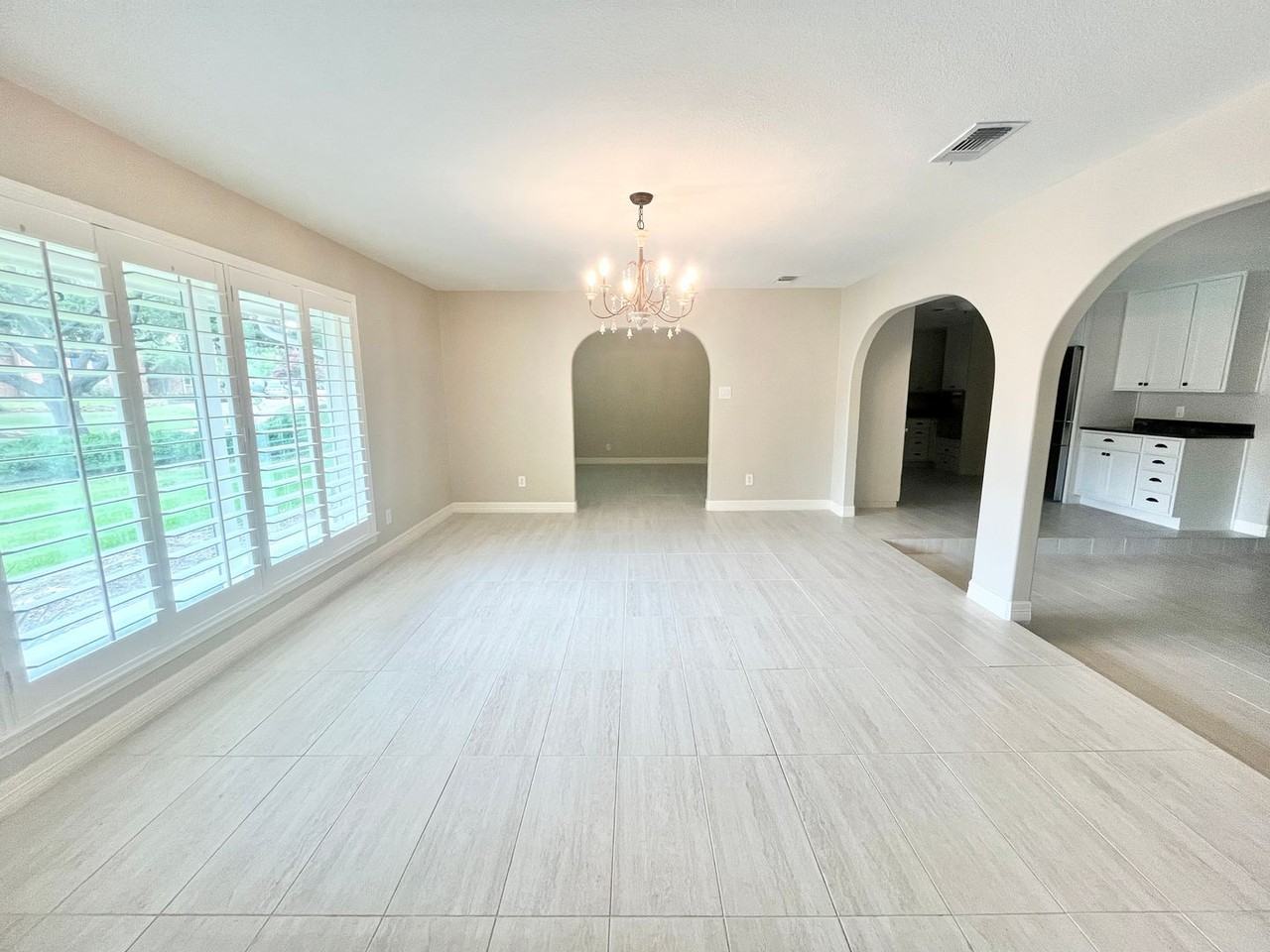 313 Santa Clara St - Photo 2 of 32