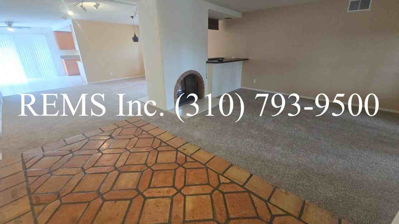 15025 Archwood St - Photo 2 of 27