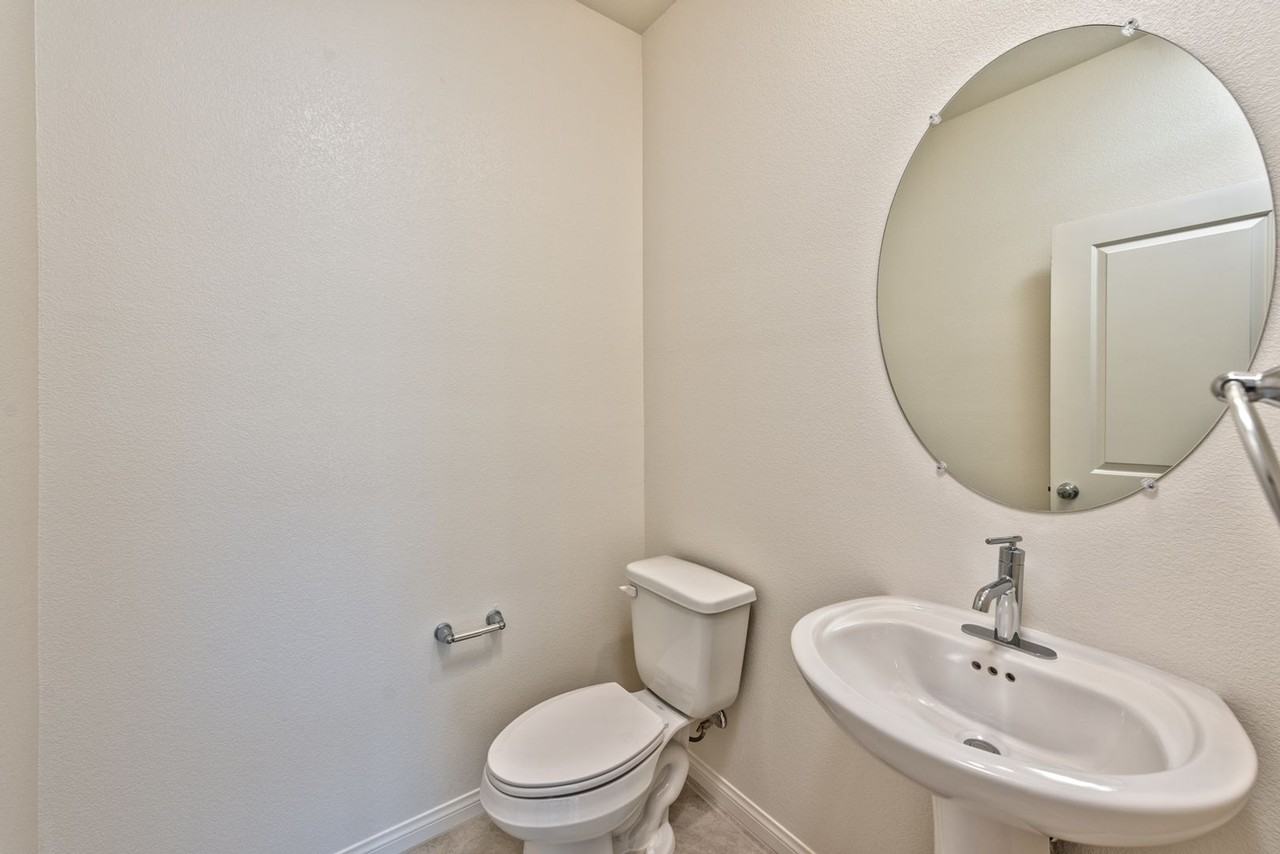 10167 Glowing Amber St - Photo 5 of 14