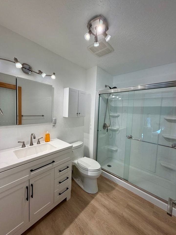 4369 Bishop Cir - Photo 4 of 17