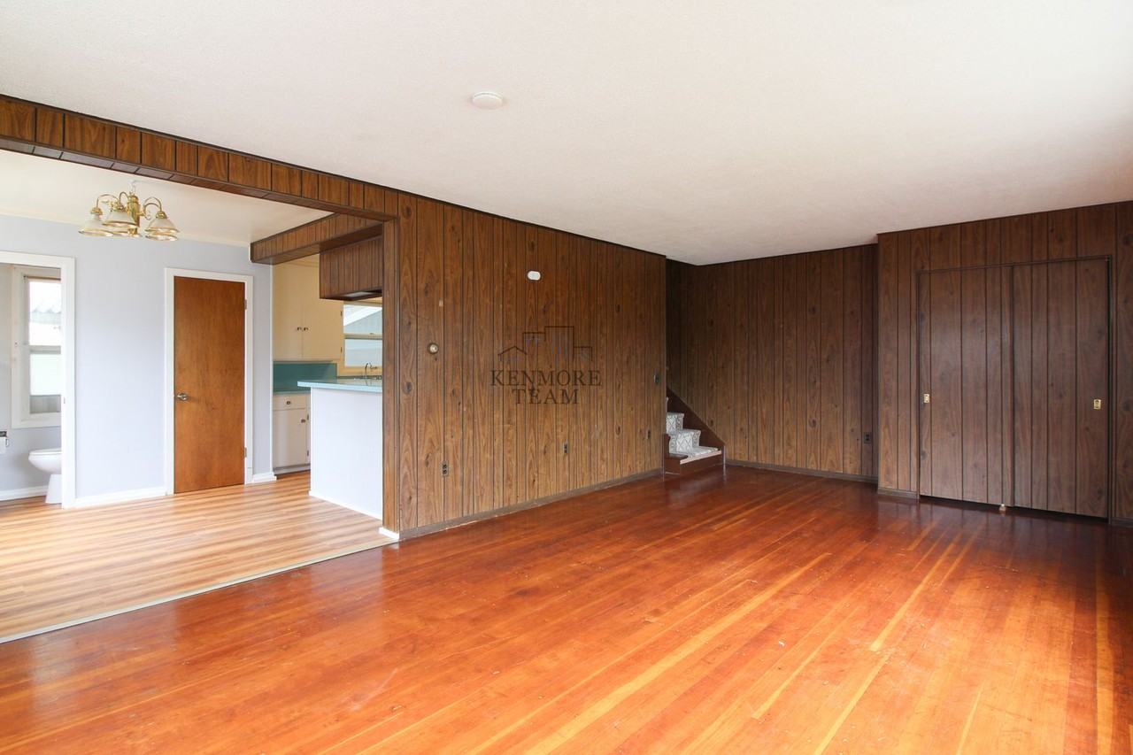 1005 Thayer Dr - Photo 2 of 23