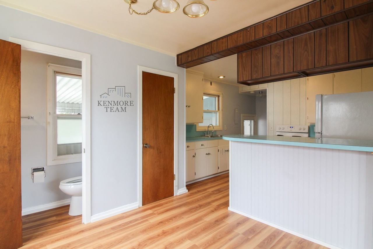 1005 Thayer Dr - Photo 4 of 23