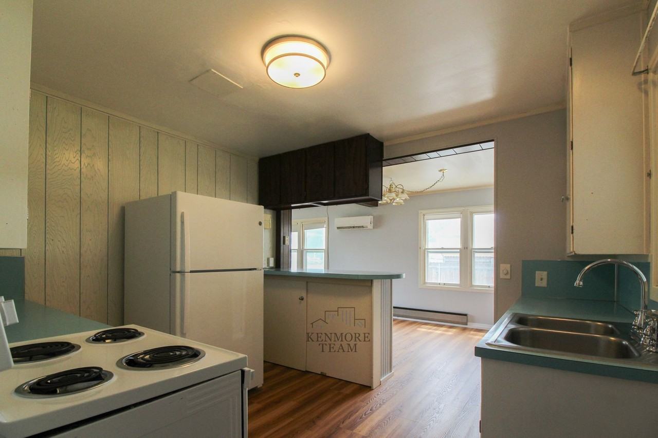 1005 Thayer Dr - Photo 6 of 23