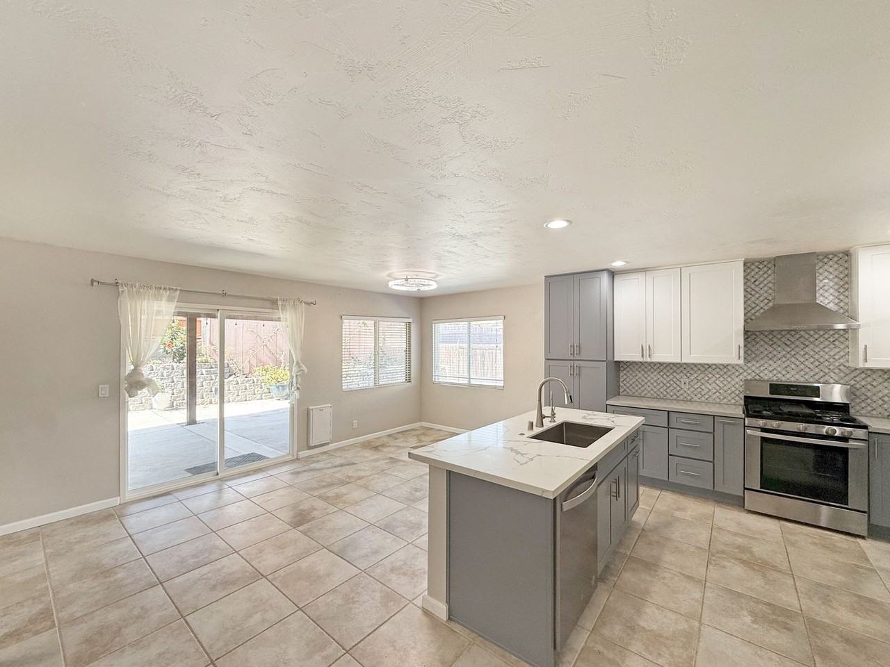 8287 Torero Pl - Photo 5 of 18