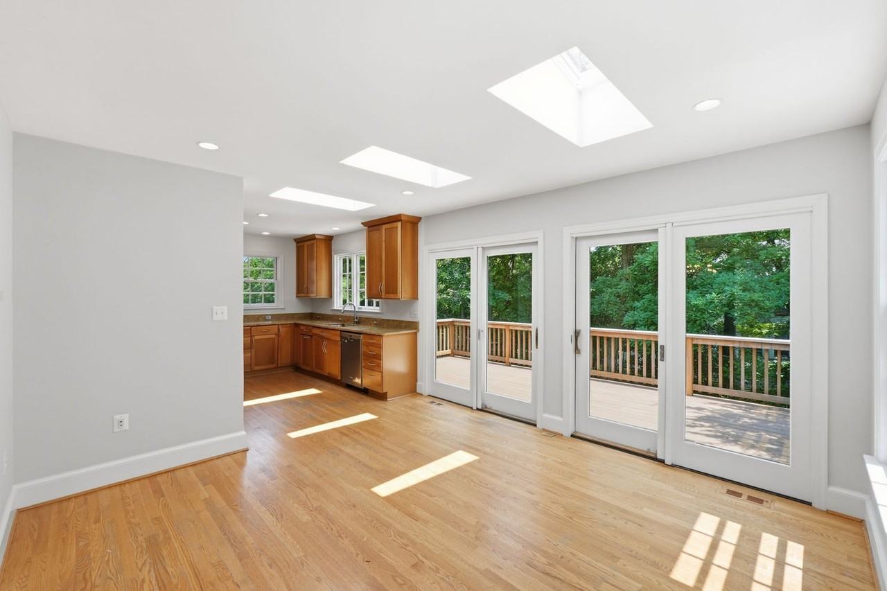 2812 Northampton St Nw - Photo 3 of 25