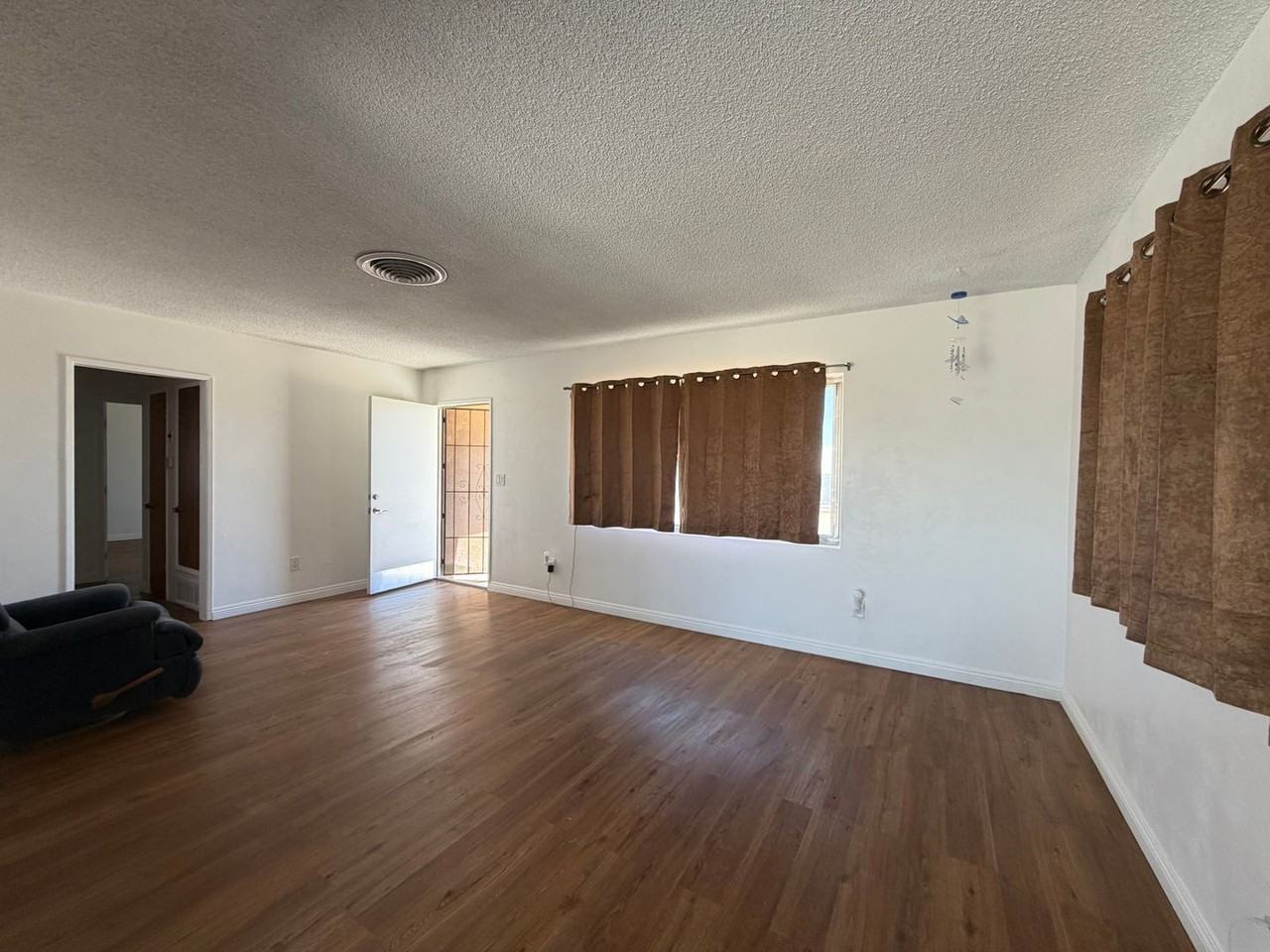 281 Armory Rd - Photo 6 of 25