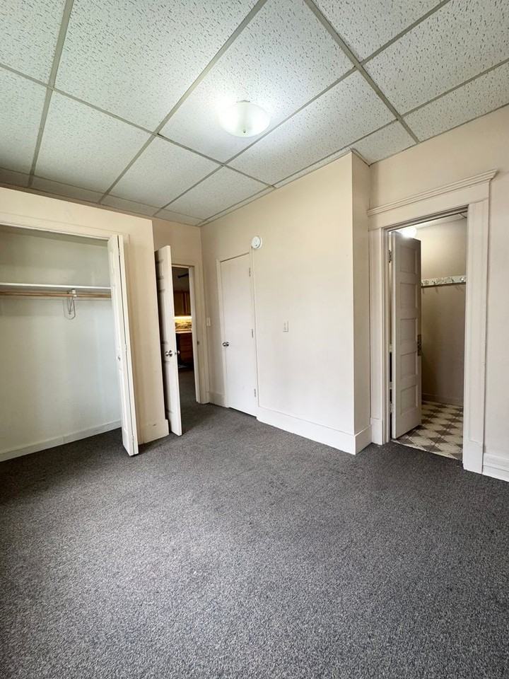 112 N 38th Ave - Photo 3 of 6