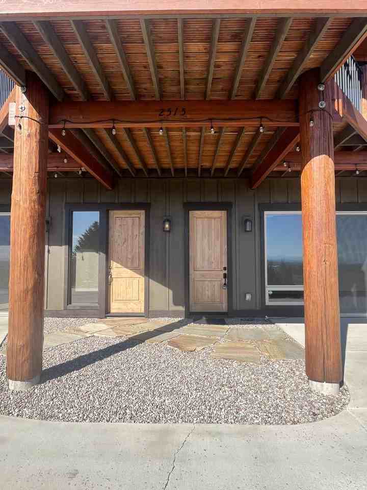 2515 Nw Upper Rim Pl - Photo 2 of 12