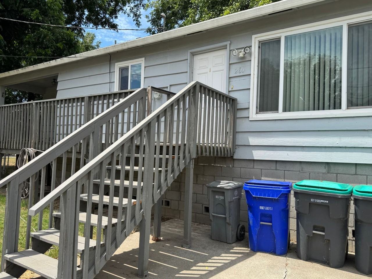 260 260 Cavlier Dr - Photo 2 of 13