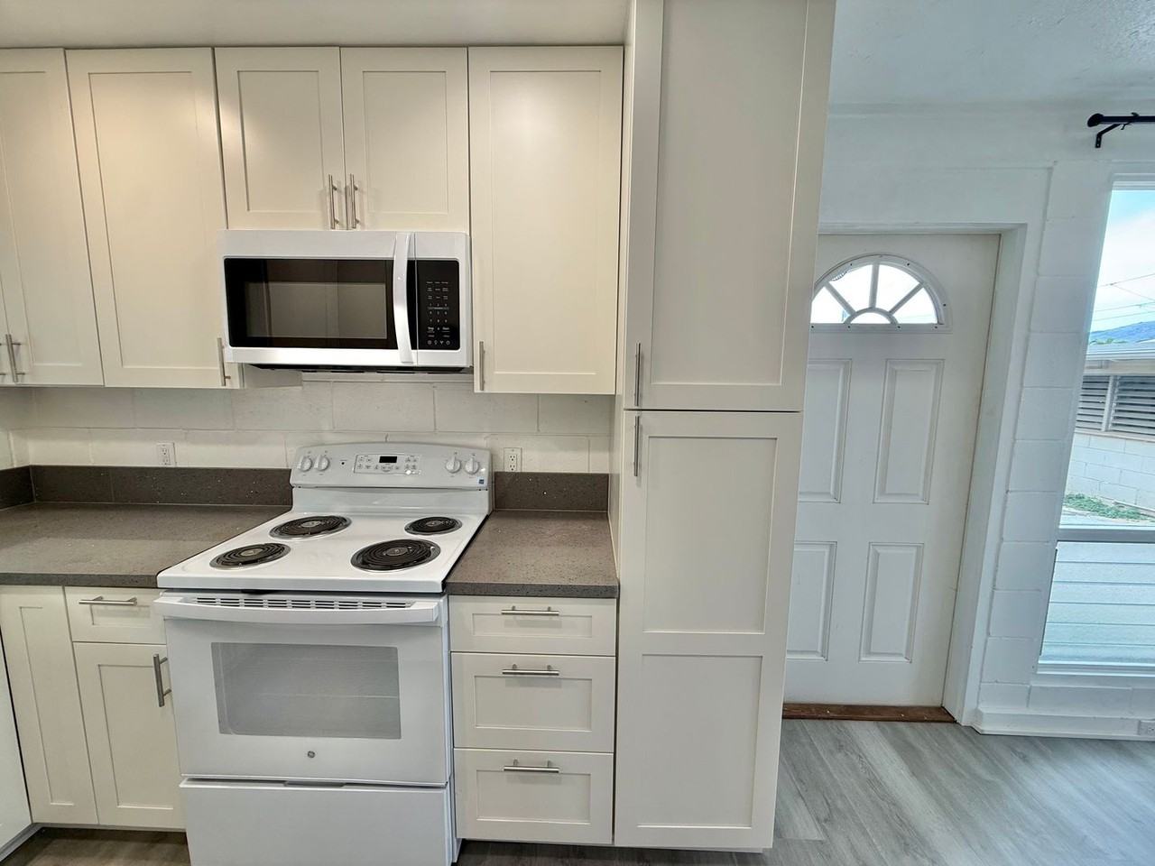 760A Ikai St - Photo 2 of 10