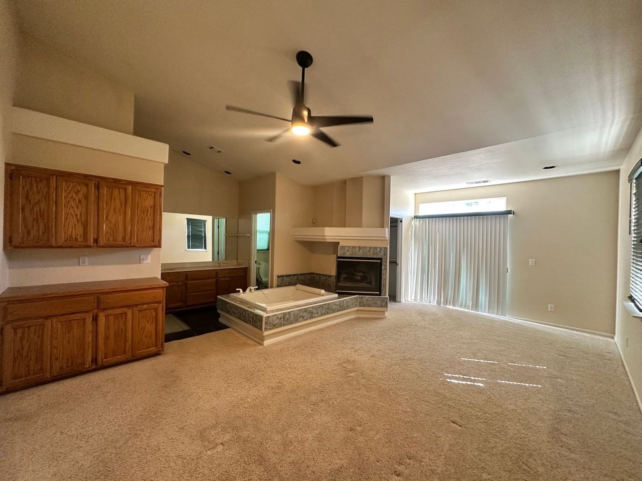 1523 E Monte Vista Ct - Photo 5 of 23