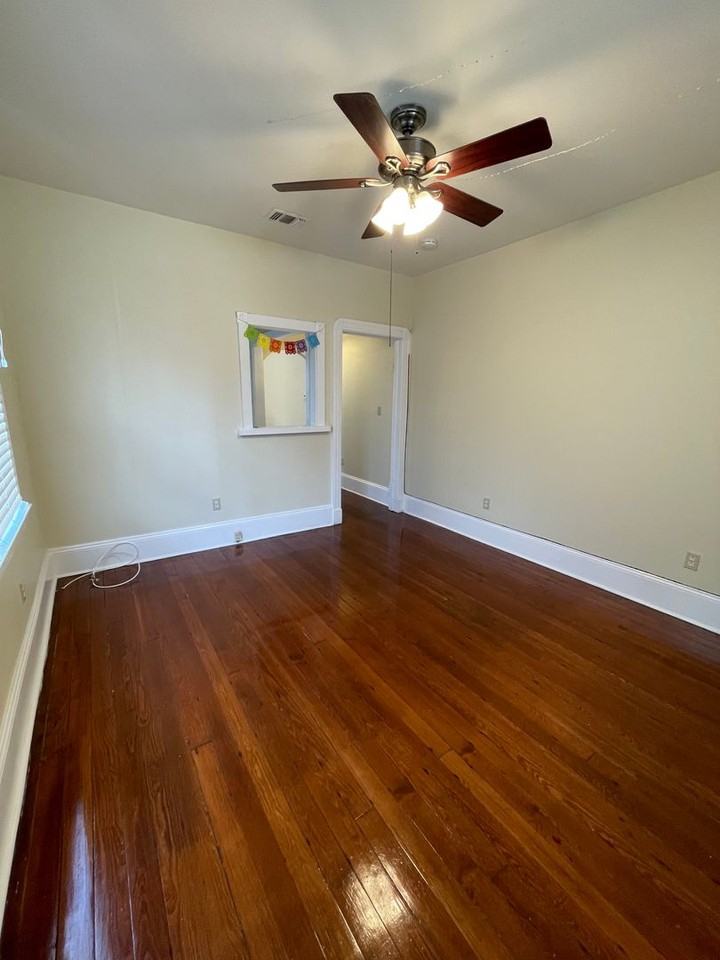 4003 Iberville St - Photo 2 of 9