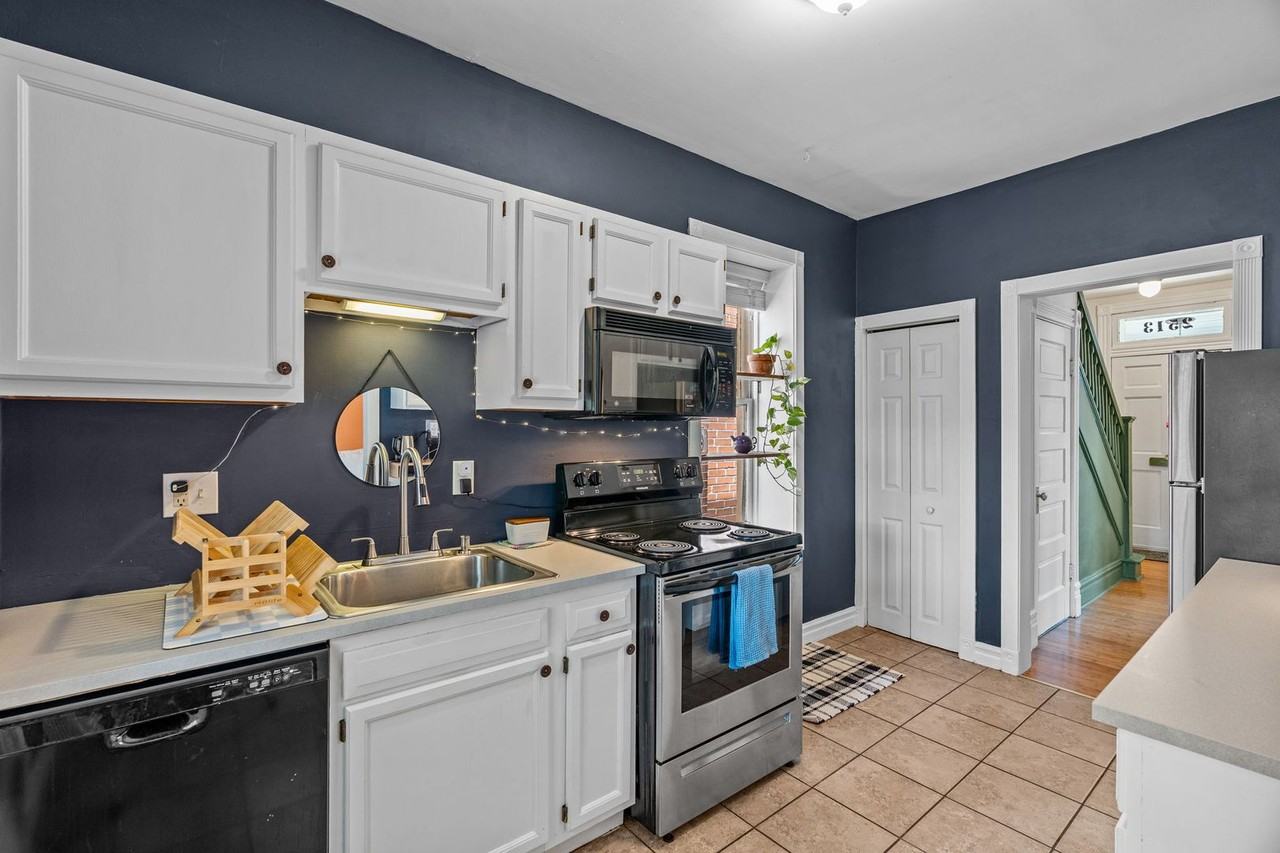 2513 Minnesota Ave - Photo 4 of 20