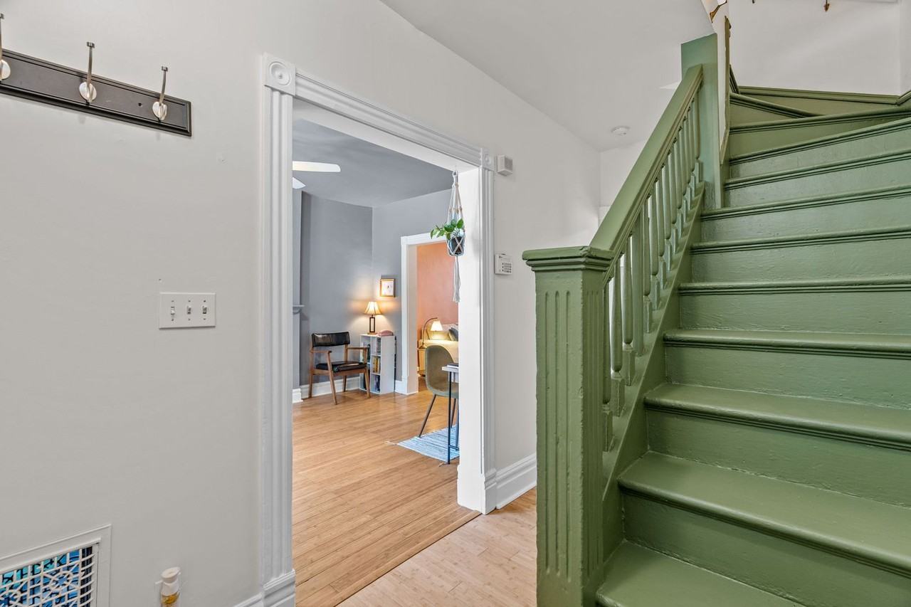 2513 Minnesota Ave - Photo 2 of 19