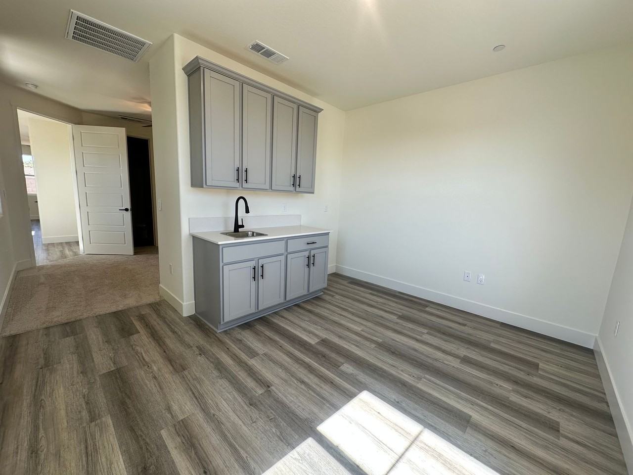 4005 W Babcock Ave - Photo 5 of 22