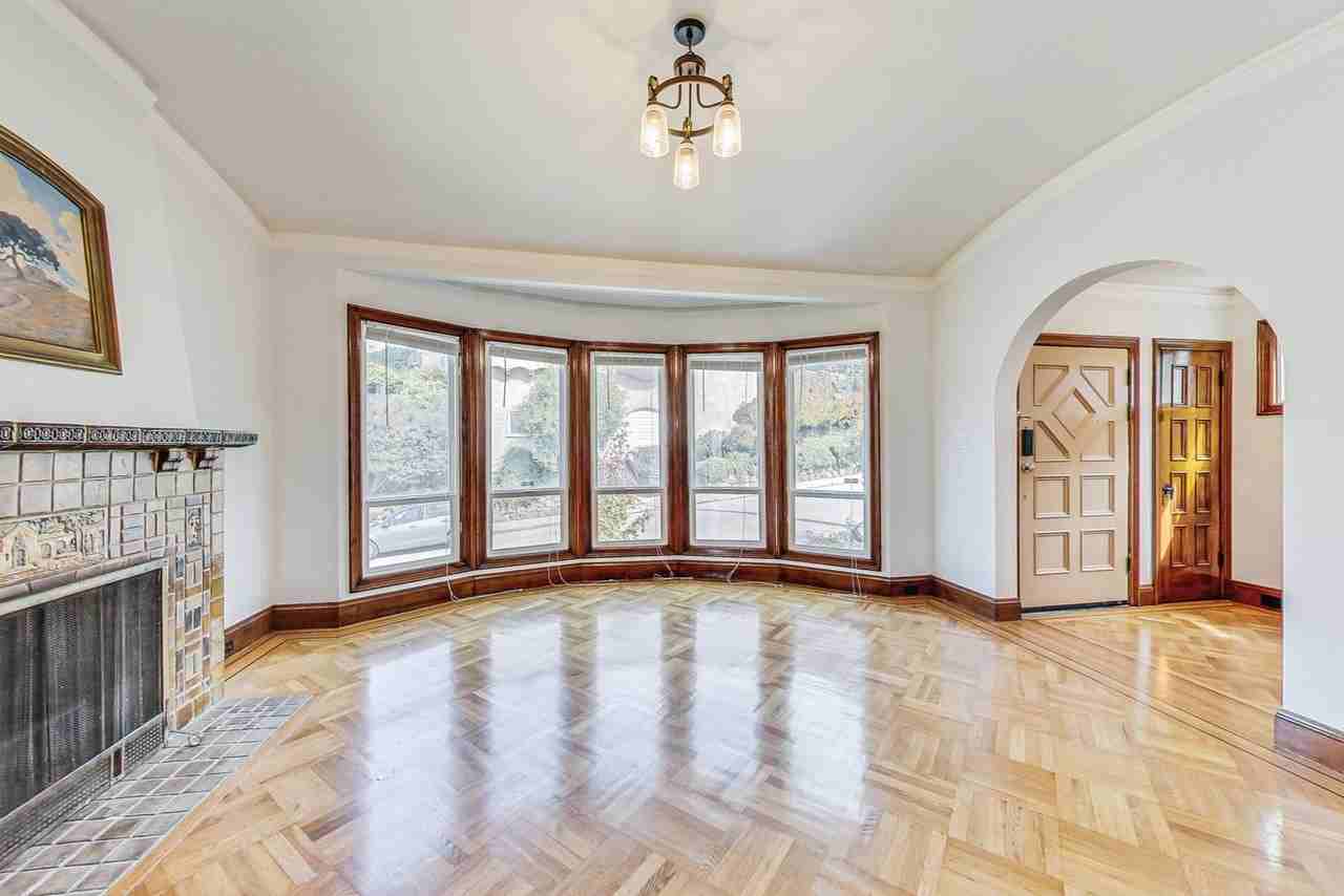 785 Mangels Ave - Photo 3 of 40