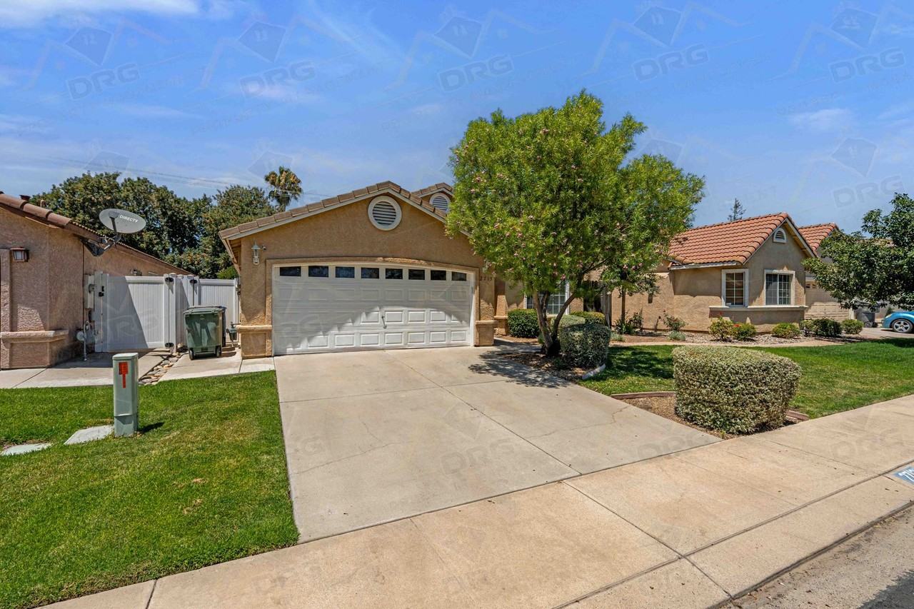 2713 Mozart Dr - Photo 2 of 33