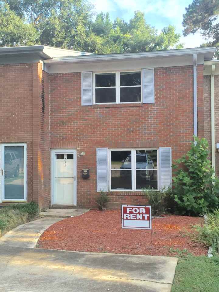 733 E College Ave - Photo 2 of 16
