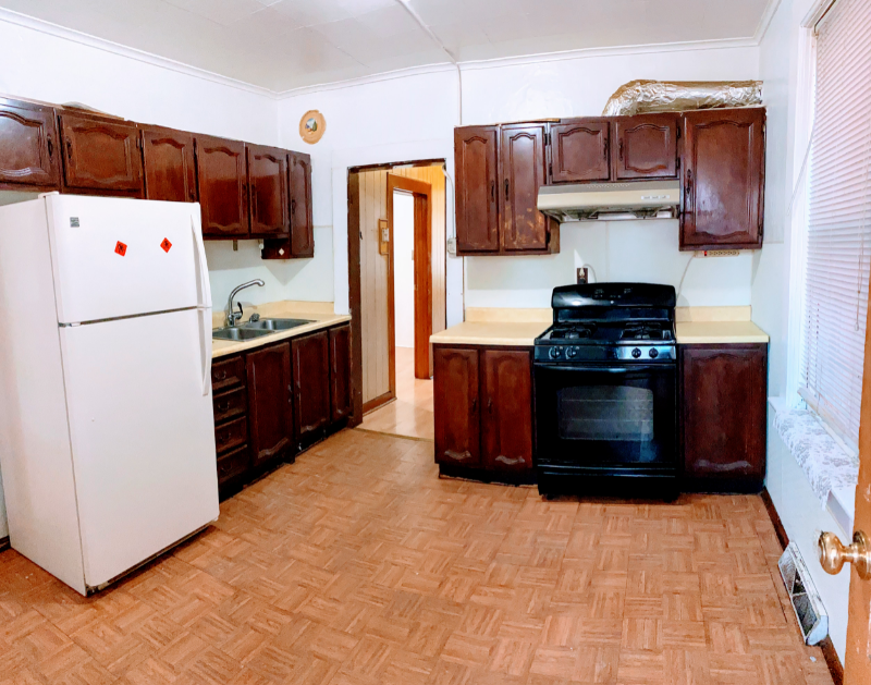 2934 S Keeley St #1 - Photo 3 of 11
