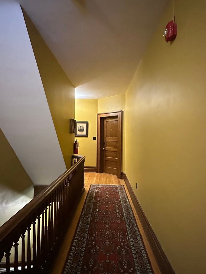 300 2nd Ave Sw #4 - Photo 6 of 45