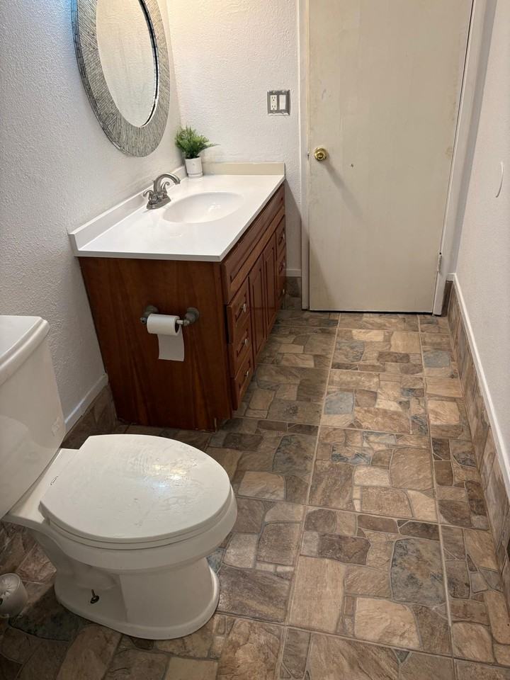 86 Huntington Cir #NA - Photo 5 of 14