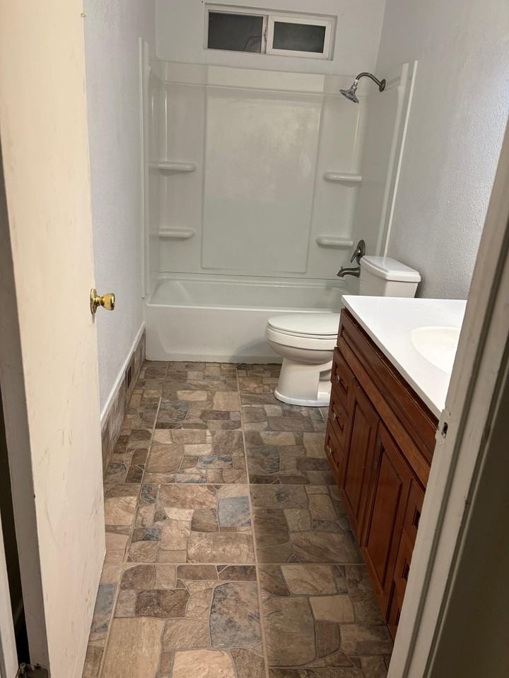 86 Huntington Cir #NA - Photo 6 of 14