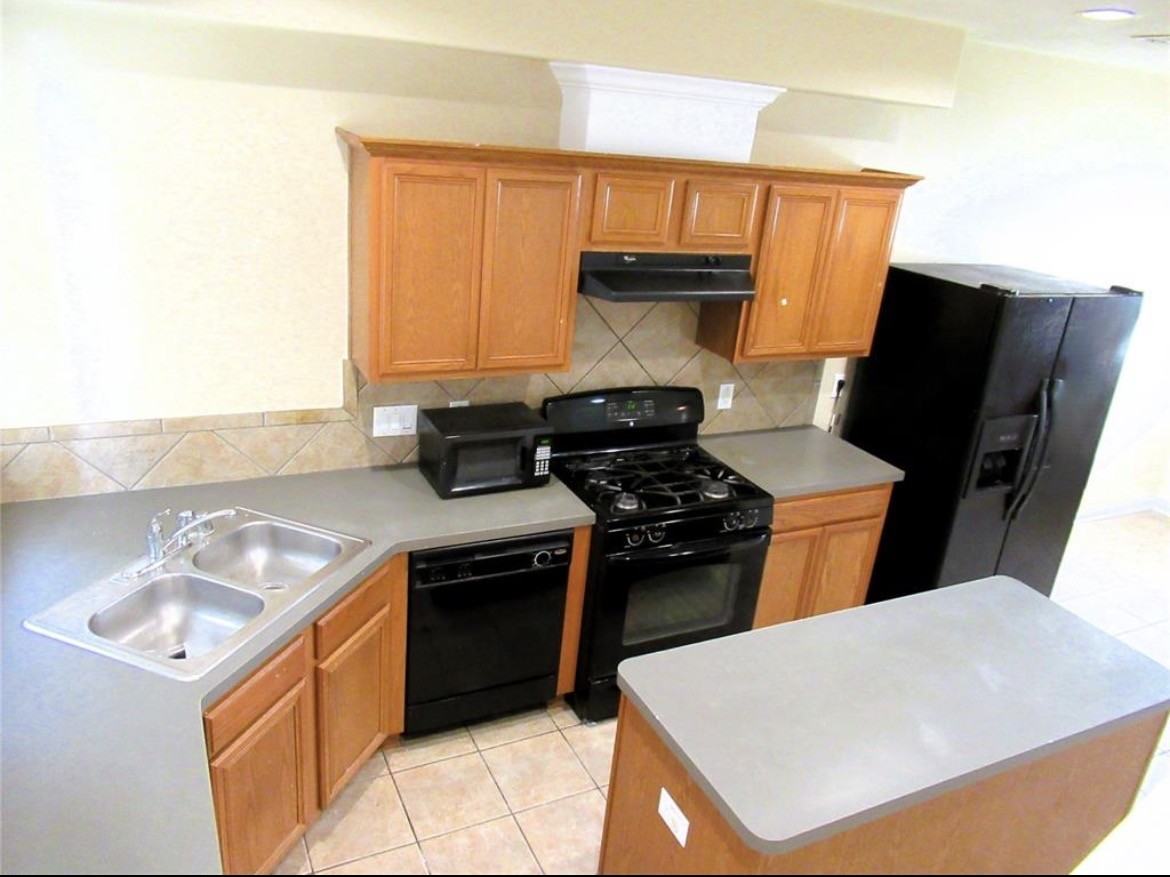 13222 Babbitt St #NA - Photo 6 of 17