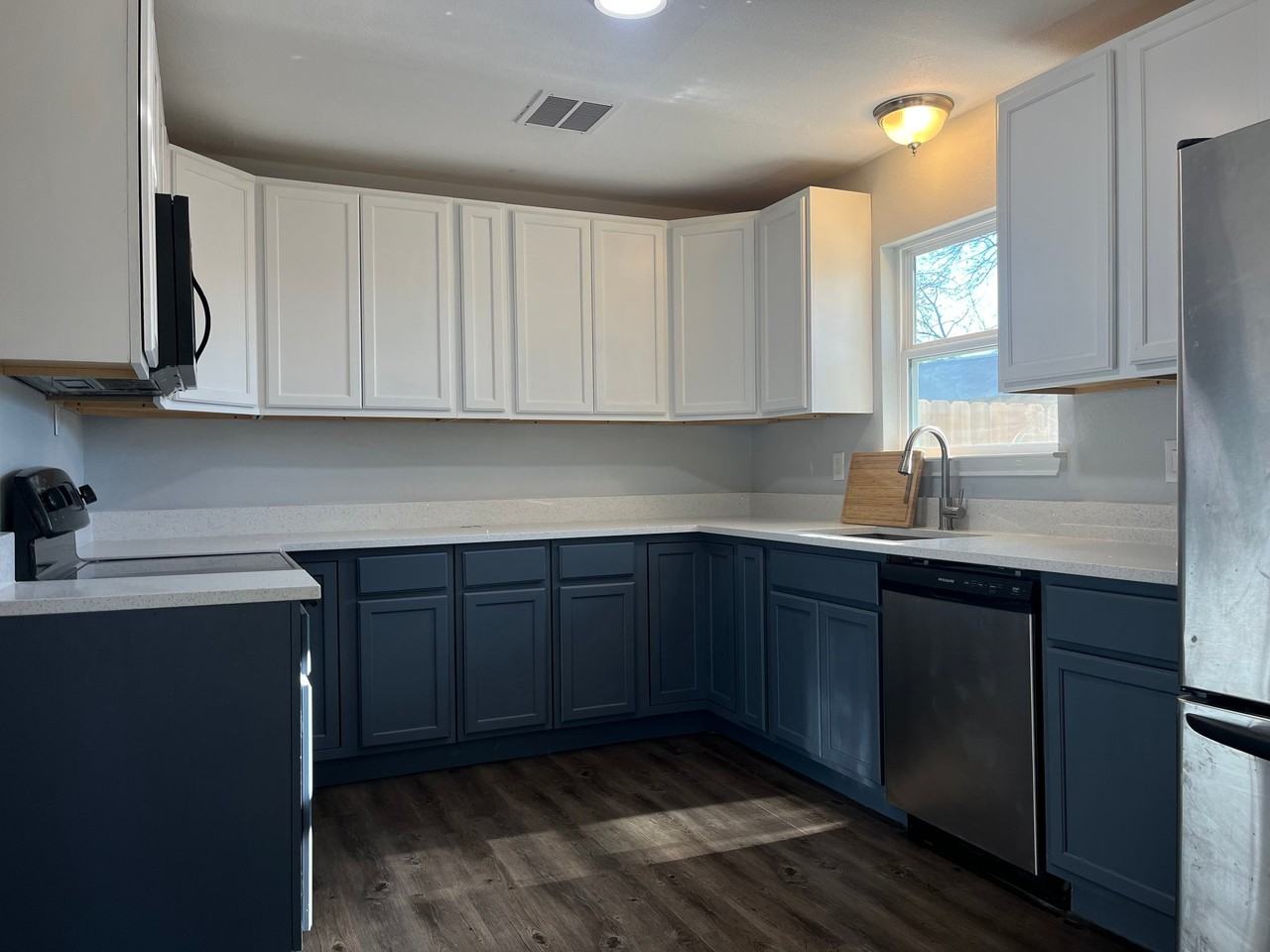 105 Chico St - Photo 7 of 22