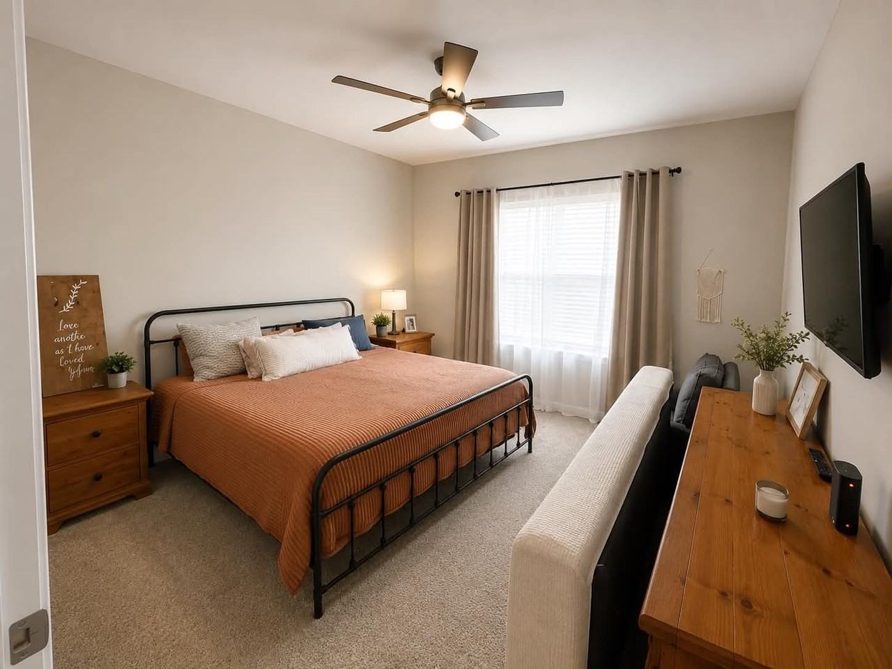 2405 Marty Way #NA - Photo 5 of 17