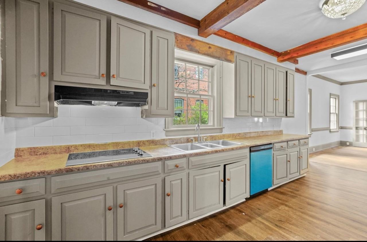 620 Falls Rd - Photo 4 of 8