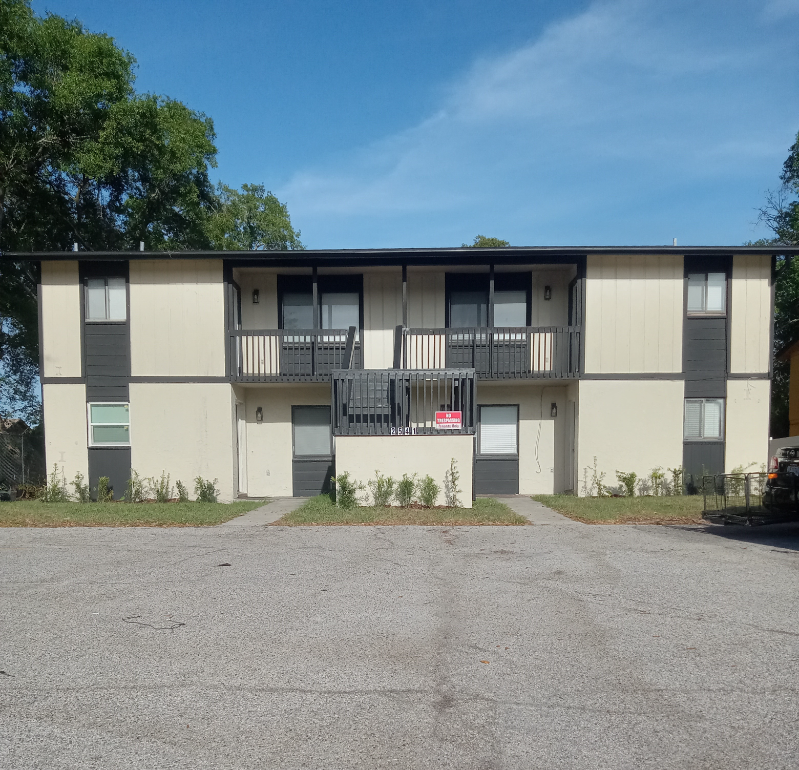 2541 S Myrtle Ave #B