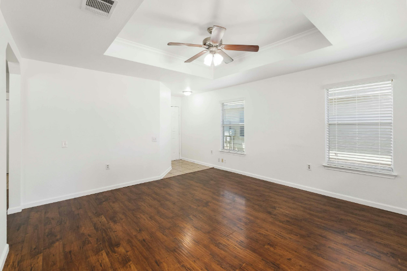 12524 Sky Harbor Dr - Photo 4 of 23