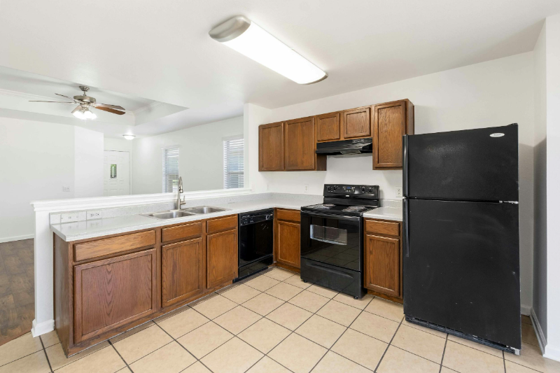 12524 Sky Harbor Dr - Photo 6 of 23