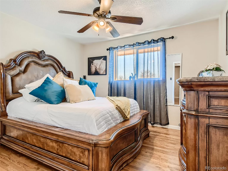 9147 Beechwood Dr - Photo 4 of 19