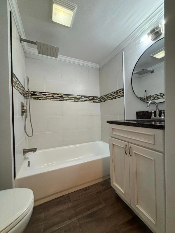 718 S Pine St - Photo 7 of 10