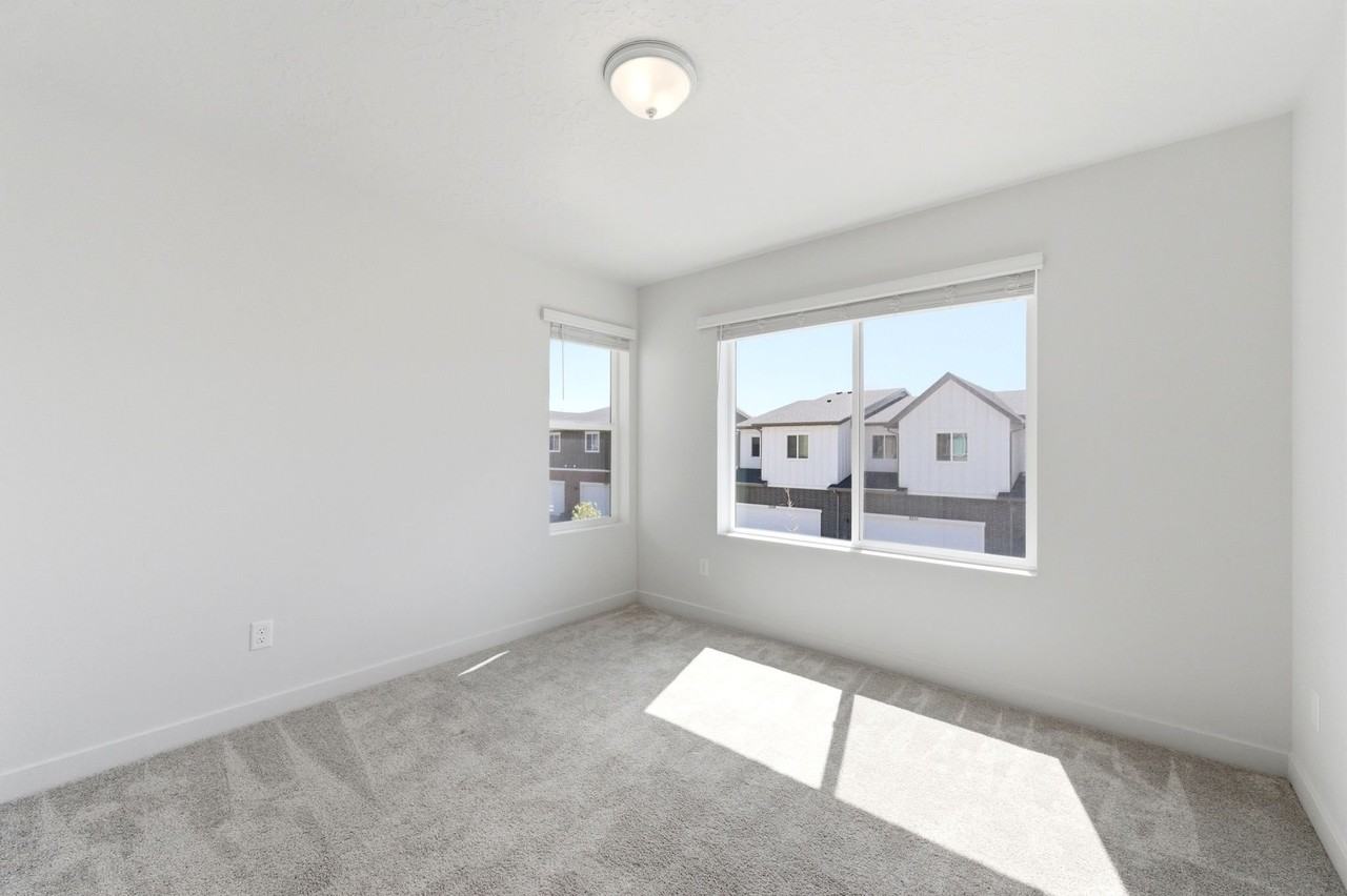 2256 N Canal View Ln - Photo 7 of 24