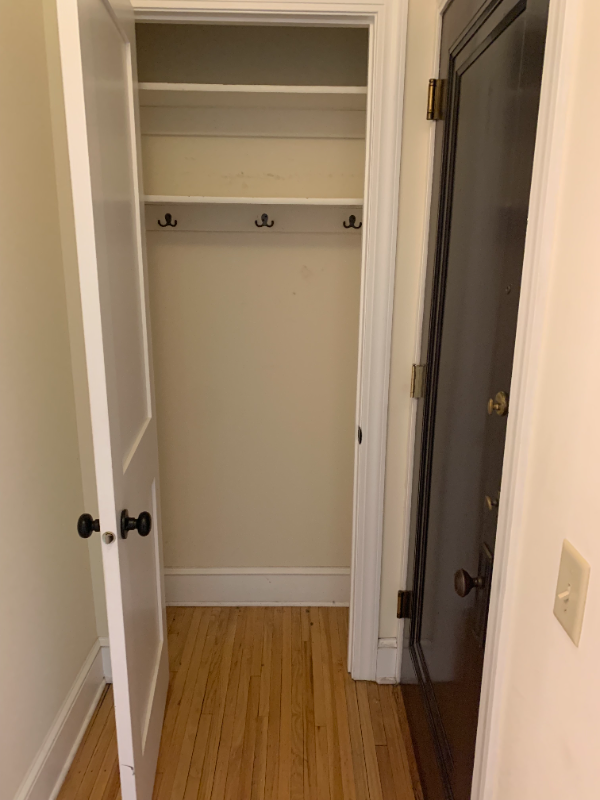 145 Chatsworth St S #207 - Photo 4 of 10